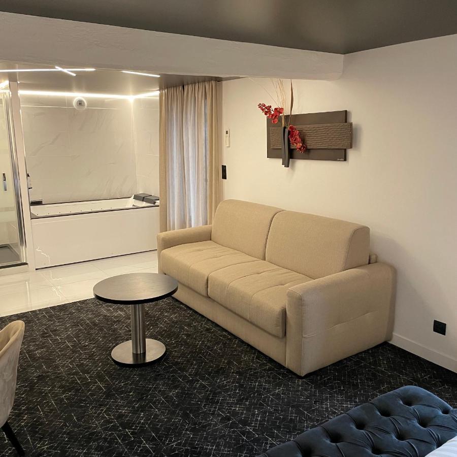 Hotel Le Sainte Jeanne Cormeilles-en-Vexin Zewnętrze zdjęcie