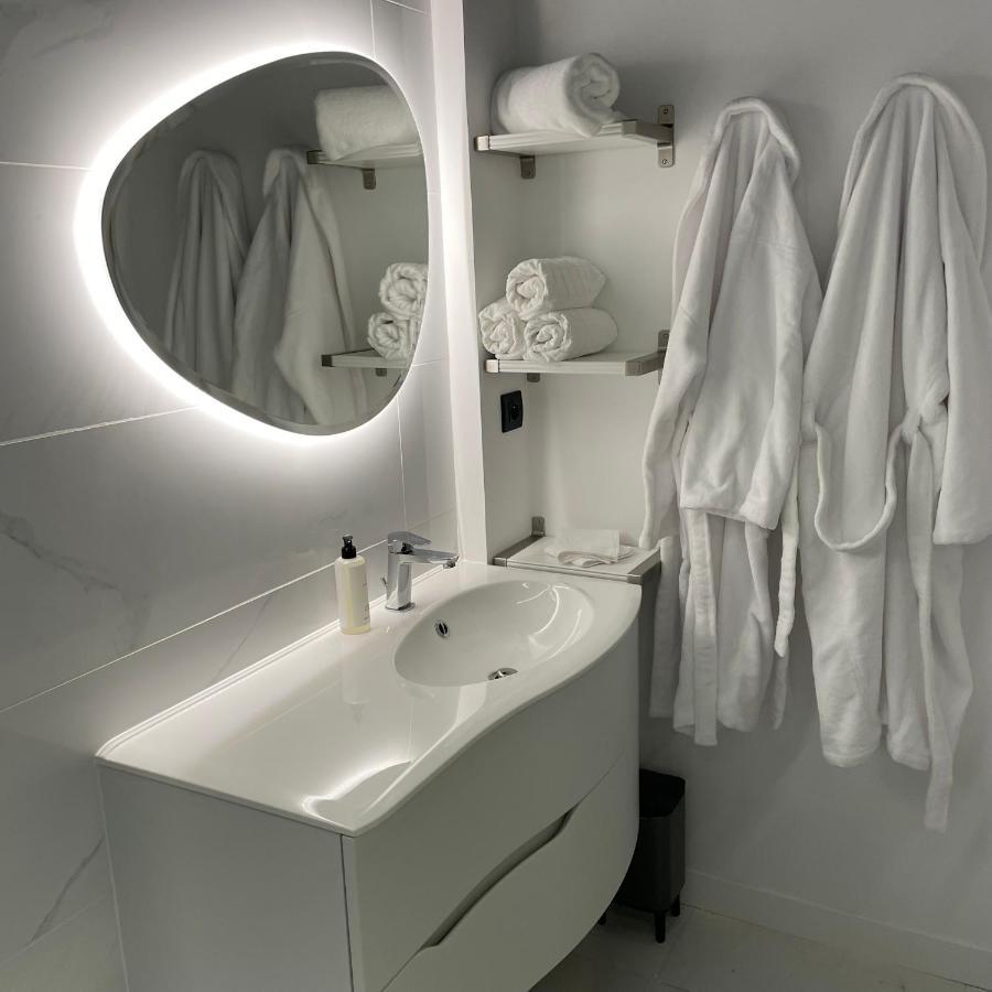 Hotel Le Sainte Jeanne Cormeilles-en-Vexin Zewnętrze zdjęcie